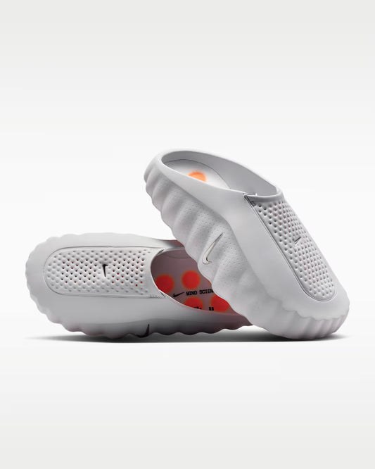 Nike Mind 001 Mules d'avant-match